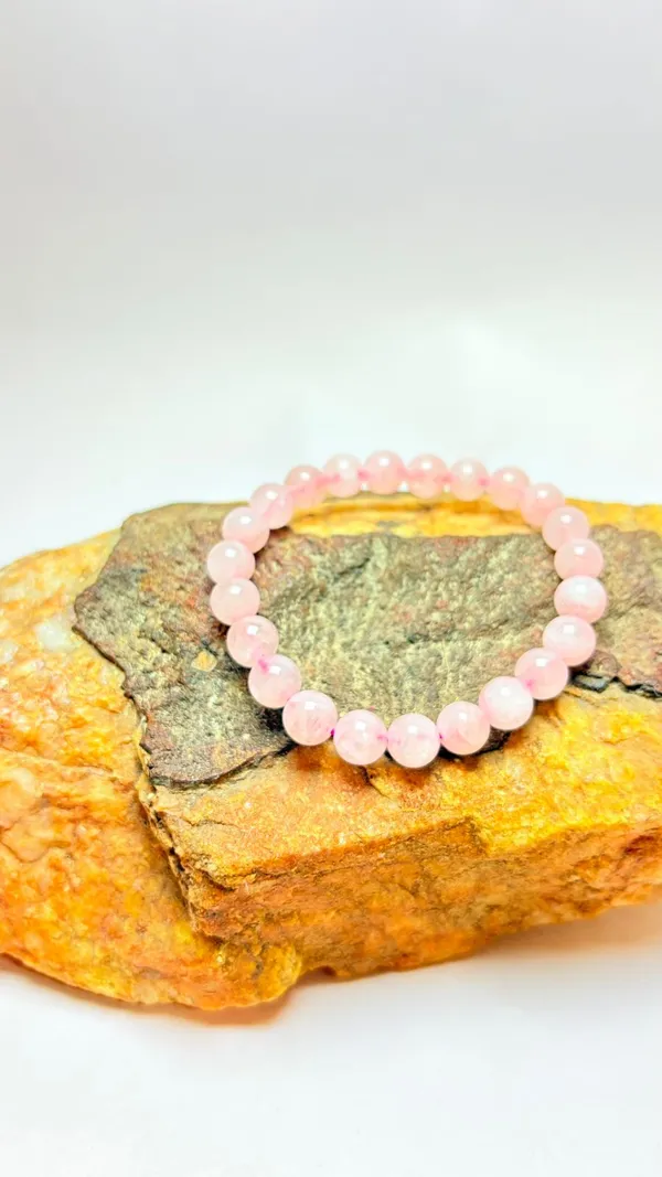 Pink_Rose_Quartz_Stone_Reduces_Stress_And_Brings_A_Sense_Of_Serenity_And_Tranquility_Bracelet