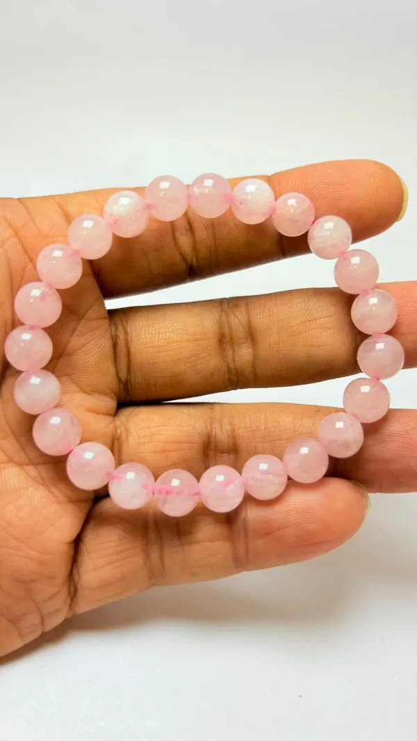 Pink_Rose_Quartz_Stone_Reduces_Stress_And_Brings_A_Sense_Of_Serenity_And_Tranquility_Bracelet
