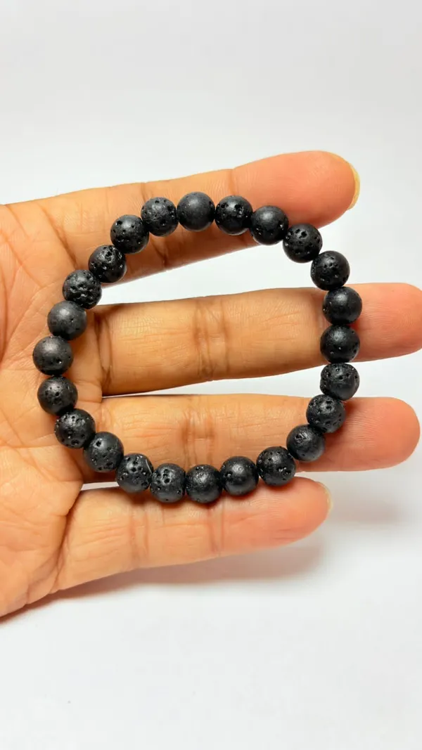 Black_Lava_Believed_To_Offer_Benefits_Bracelet