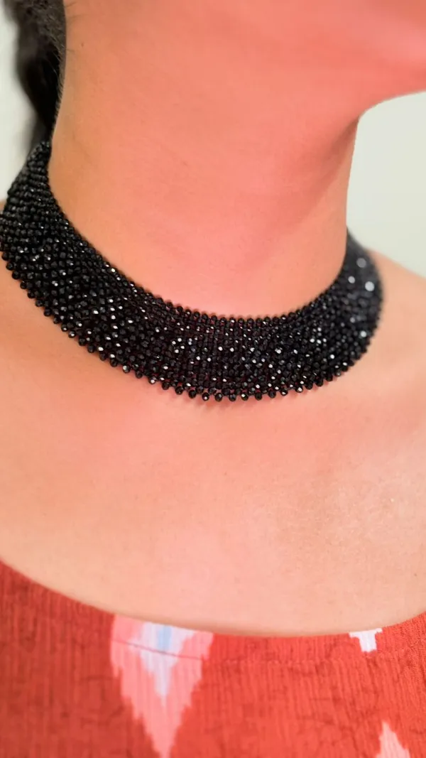 Black_Hydro_Moti_Hand_Crafted_Choker_Set
