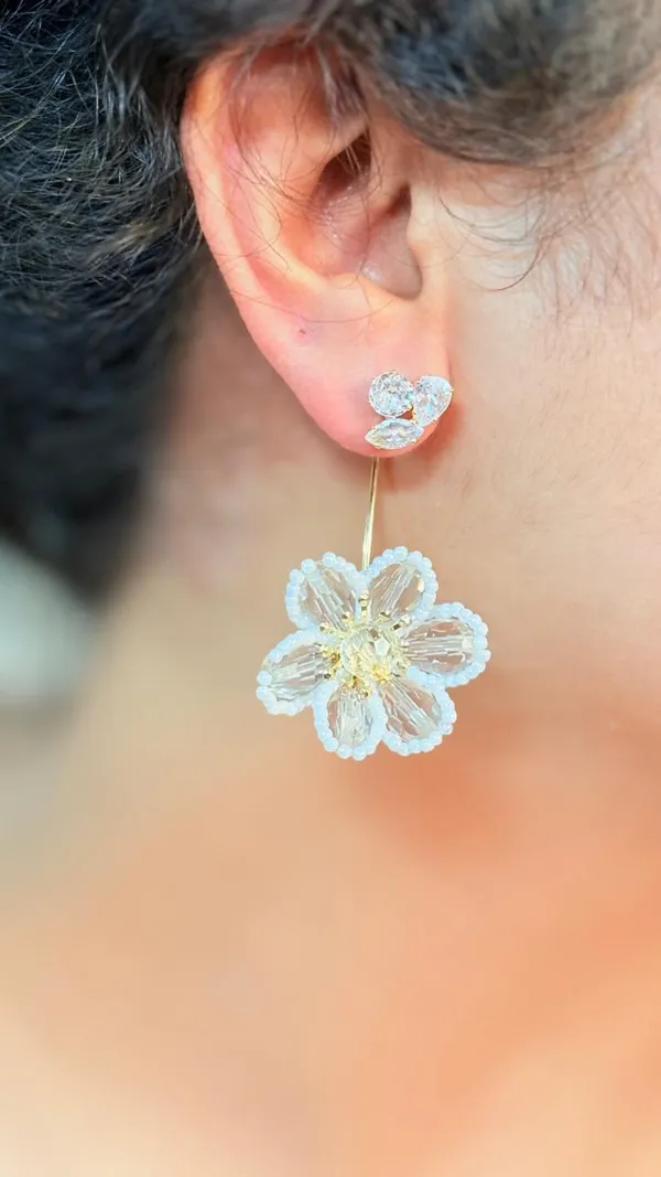 Gold_Plated_Earrings_With_Pearl_And_Australian_Crystals