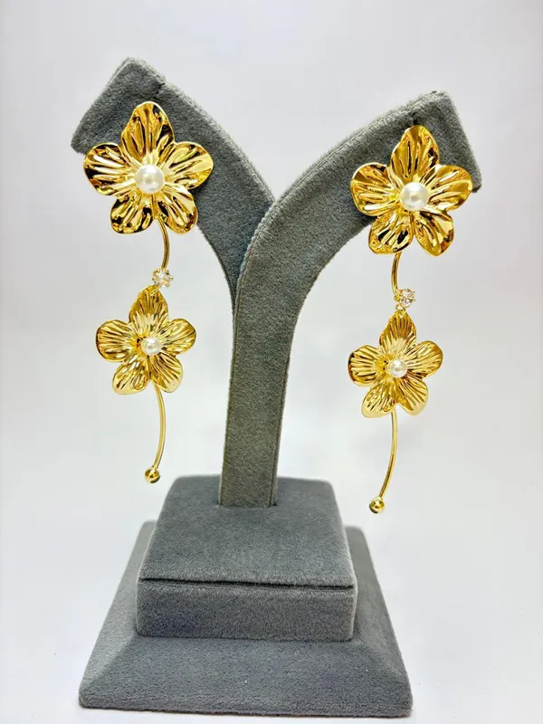 Gold_Plated_Flower_Long_Earrings_For_Women