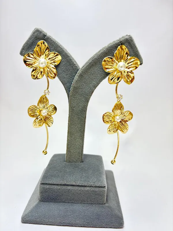 Gold_Plated_Flower_Long_Earrings_For_Women