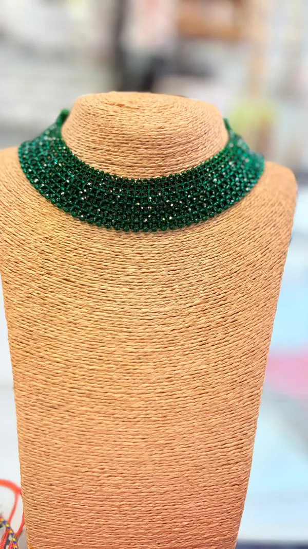 Green_Hydro_Moti_Hand_Crafted_Choker_Set
