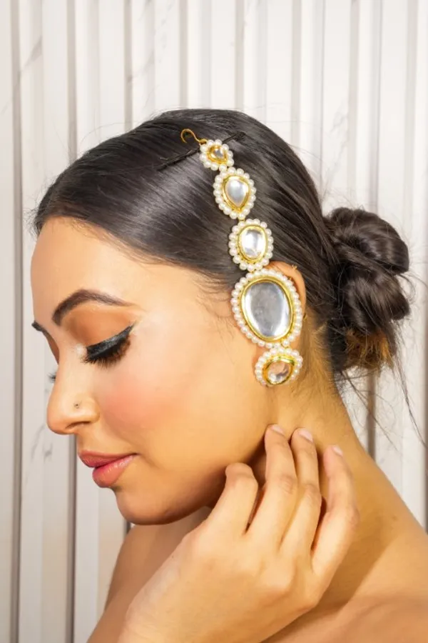 manke_bollywood_style_kundan_earcuff_earringd