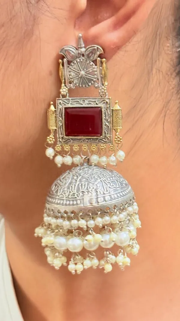 Maroon_Beautiful_Hand_Crafted_Jumka_Earring_With_Pearl_And_Stone