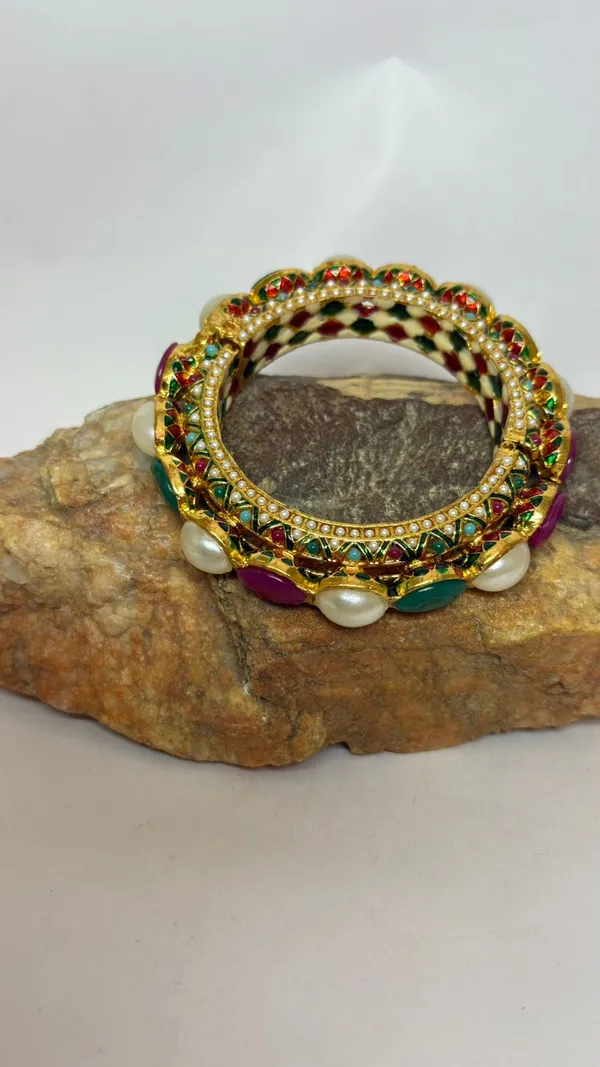 Multicolor_Gold_Plated_Openable_Rajwada_Jadau_Ruby_Emerald_Pearl_Kada