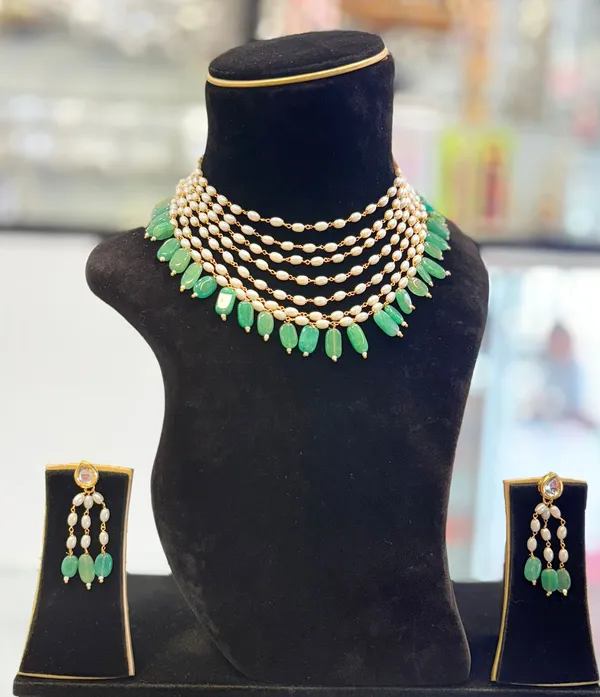 Off_White_&_Green_Seven_Layer_Rice_Pearl_Semi_Precious_Stones_Necklace_Set