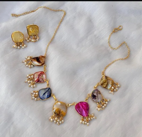 Golden_Multi_Color_Pearl_Necklace_Earring_Set