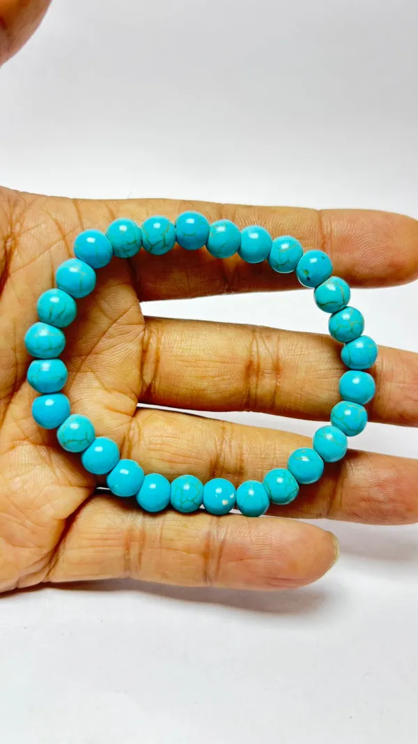 Turquoise_Believed_To_Offer_Several_Benefits_Bracelet