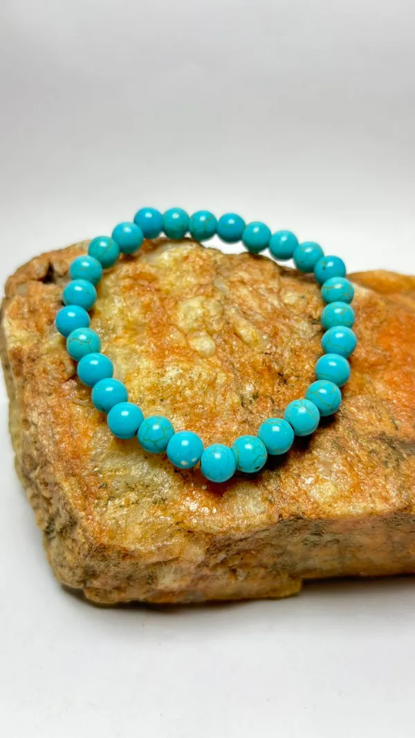 Turquoise_Believed_To_Offer_Several_Benefits_Bracelet