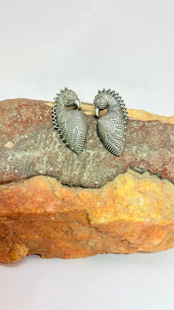 Silver_Oxidised_Textured_Tribal-Style_Peacock_Earrings