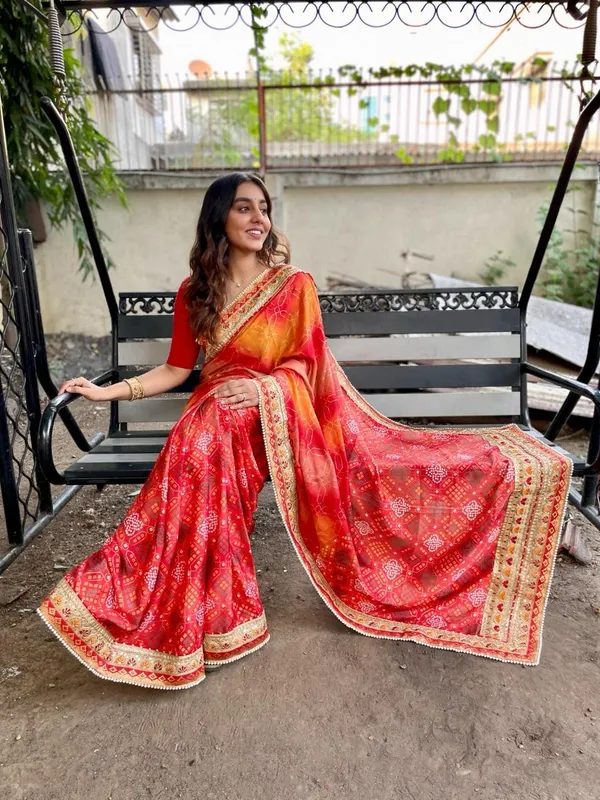 Red_Evening_Elegance_Moss_Chiffon_Bandhani_Saree_For_Women