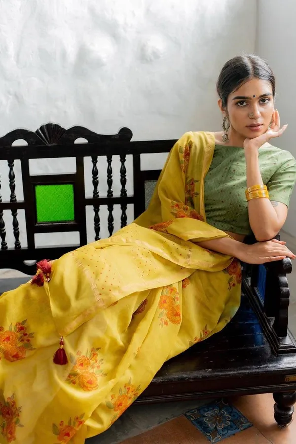 GUL-SI_NAZAKAT_CHANDERI_SAREE_-_SUNSHINE_YELLOW