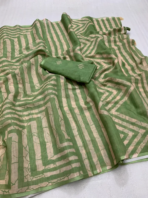 Kalamkari_Patola__Pure_Linen_Saree_And_Batin_Blouse_-_Pista_Green
