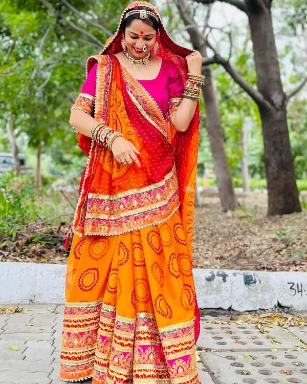 Yellow_Evening_Elegance_Moss_Chiffon_Bandhani_Saree_For_Women
