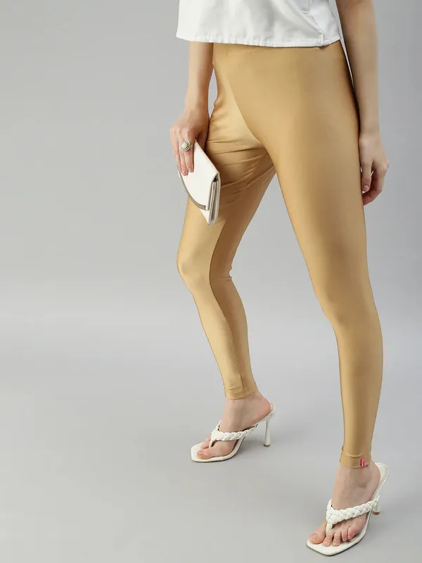 Gold_Stretchable_Shimmer_Leggings_For_Women_Soft,_Breathable_&_Skin-Friendly