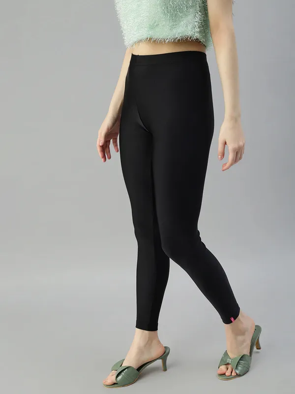 Black_Stretchable_Shimmer_Leggings_For_Women_Soft,_Breathable_&_Skin-Friendly