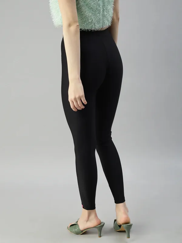 Black_Stretchable_Shimmer_Leggings_For_Women_Soft,_Breathable_&_Skin-Friendly