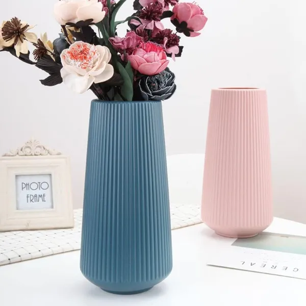 Elegant_Ribbed_Decorative_Flower_Blue_Vase__|_Lightweight_&_Stylish_30cm