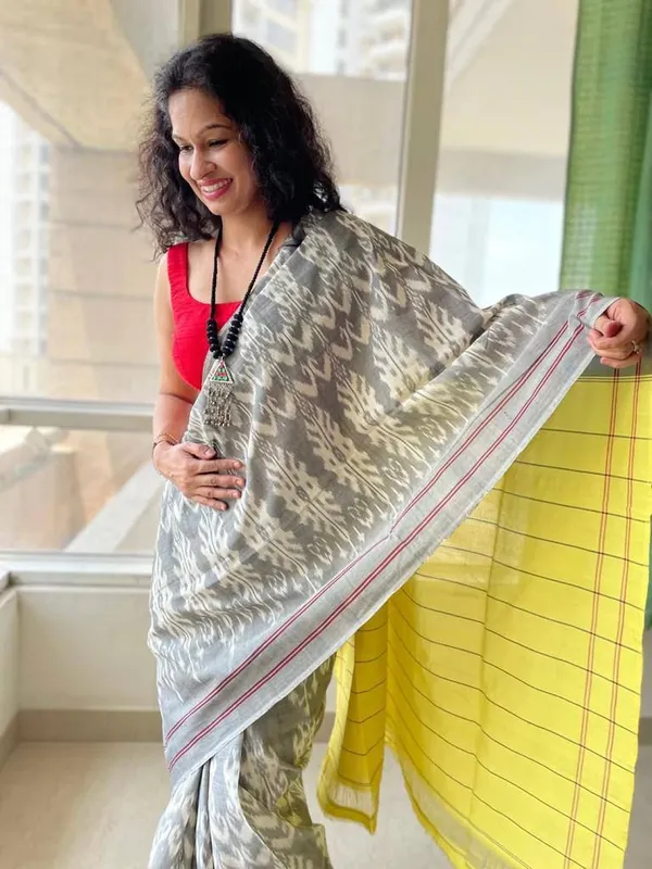 Elegant_Grey_Ikat_Printed_Linan_Cotton_Saree_For_Women