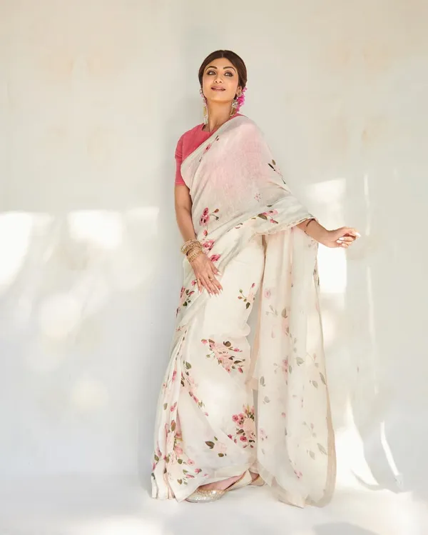 Elegant_Linen_Cotton_Floral_Saree_For_Women