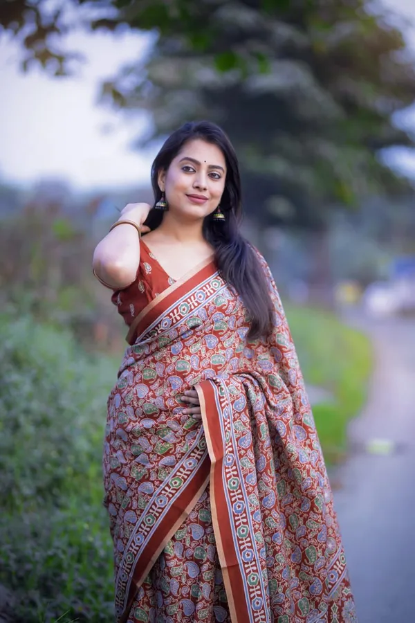 Maroon_Ajrakh_Printed_Cotton_Saree_For_Women