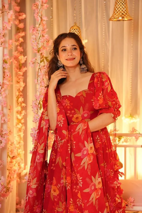 Red_Printed_Oganza_Siut_Set_For_Women