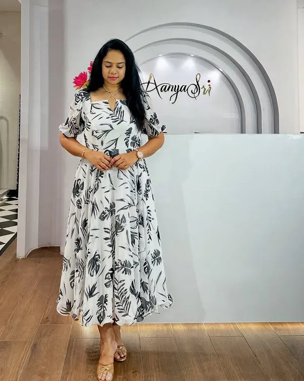 White_And_Black_Leaf_Heavy_Georgett_Dress_For_Women