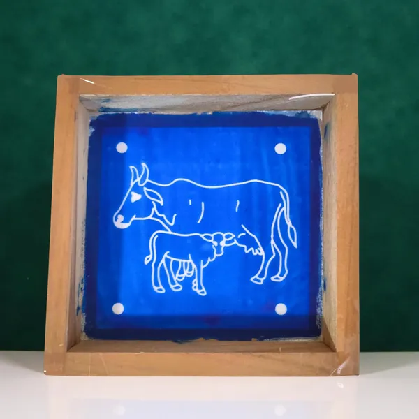 Searchers_Paradise_Komatha_Kolam_Rangoli_Stencil_Wooden,_(5x5_Inches)_Pack_of_1_Piece