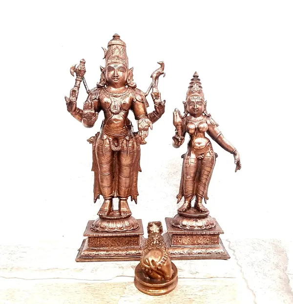 Brownish-Orange_Copper_Idols_India,_6.3_Inches,_Handmade_God_Shiva_With_Goddess_Parvathi_With_Nandhi,_1.201_Kg,_Patina_Antique_Finish,_Pack_Of_2_Piece