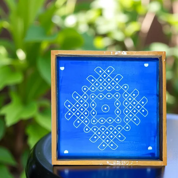 Searchers_Paradise_Kambi_Kolam_Model_5_Rangoli_Stencil_Wooden_10x10_Inches_Pack_of_1_Piece