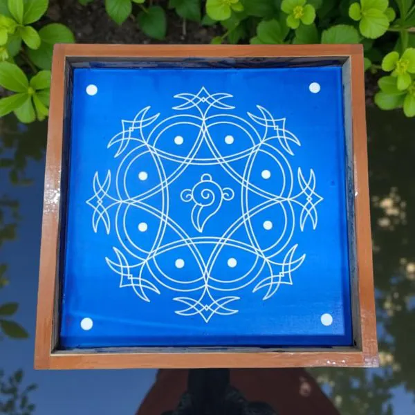 Searchers_Paradise_Iyengar_Padi_Kolam_Rangoli_Stencil_Model_4_Wooden_10x10_Inches_Pack_of_1_Piece
