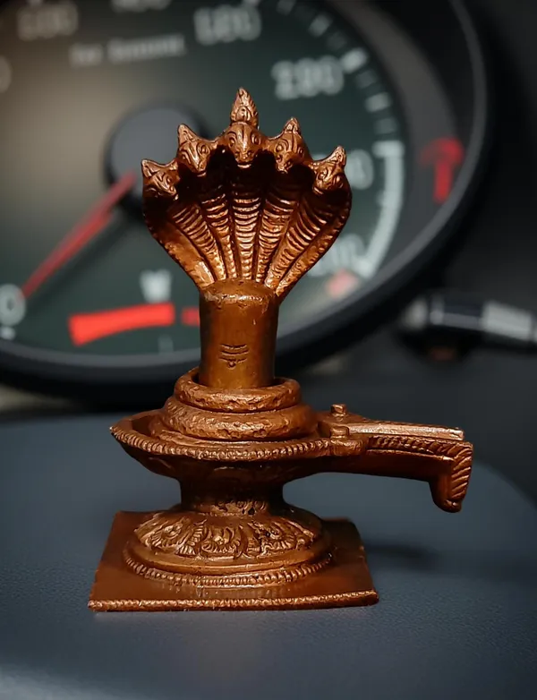 Brownish-Orange_Copper_Idols,_3_Inches,_Handmade_Shivalingam,_220G,_Patina_Antique_Finish,_Pack_Of_1_Piece