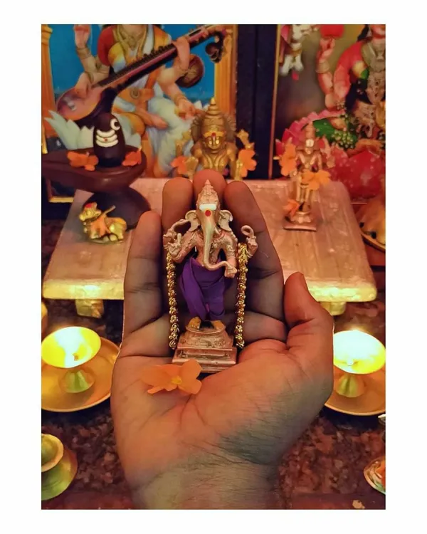 Brown_Copper_Idols_India,_3.3_Inches,_Handmade_Standing_Ganesh_Idol_139Gram,_Patina_Antique_Finish,_Pack_Of_1_Piece