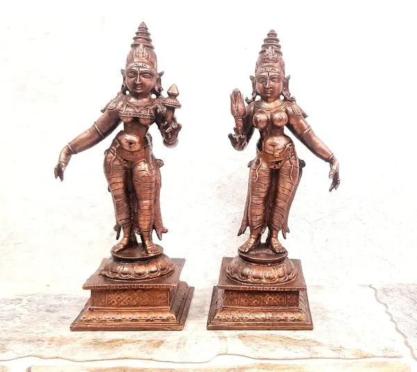 Brownish-Orange_Copper_Idols,_13.5Cm,_Handmade_Goddess_795_Gram,_Patina_Antique_Finish,_Pack_Of_1_Piece
