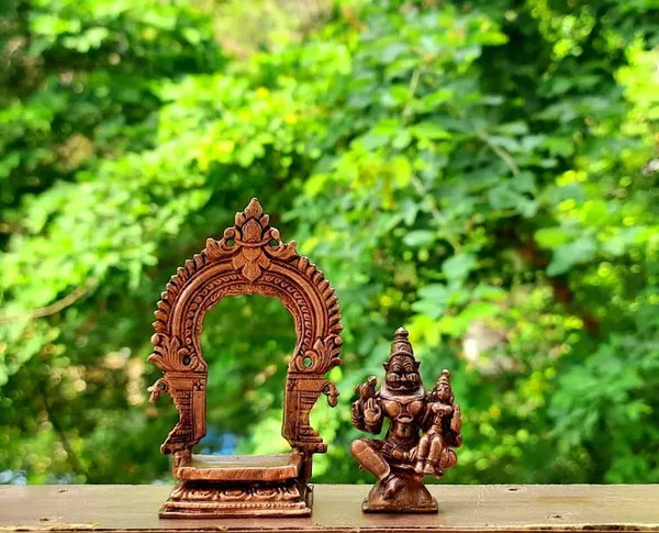 Brownish-Orange_Copper_Idols_Of_God_Lakshmi_Narasimhar_With_Prabhavalli,_3.3_Inches,_146G,_Patina_Antique_Finish,_Pack_Of_2_Piece