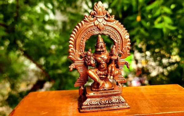 Brownish-Orange_Copper_Idols_Of_God_Lakshmi_Narasimhar_With_Prabhavalli,_3.3_Inches,_146G,_Patina_Antique_Finish,_Pack_Of_2_Piece