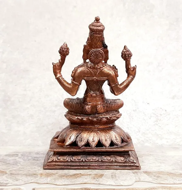 Brownish-Orange_Copper_Idols_India,_4.7_Inches,_Handmade_Lakshmi_Idol_With,_680G,_Patina_Antique_Finish,_Pack_Of_1_Piece