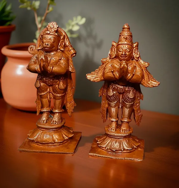 Brownish-Orange_Copper_Idols,_8_Cm,_Handmade_Standing_Garudar_And_Hanuman_360_Gram,_Patina_Antique_Finish,_Pack_Of_1_Piece
