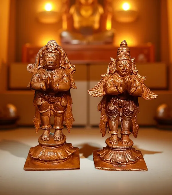 Brownish-Orange_Copper_Idols,_8_Cm,_Handmade_Standing_Garudar_And_Hanuman_360_Gram,_Patina_Antique_Finish,_Pack_Of_1_Piece