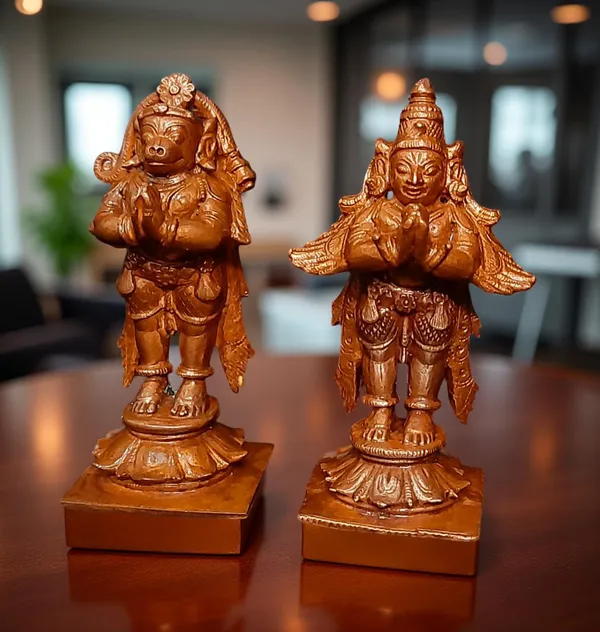 Brownish-Orange_Copper_Idols,_8_Cm,_Handmade_Standing_Garudar_And_Hanuman_360_Gram,_Patina_Antique_Finish,_Pack_Of_1_Piece