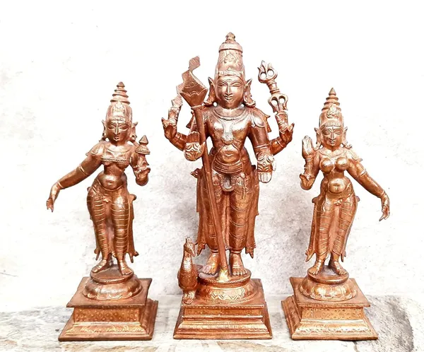 Brownish-Orange_Copper_Idols_Of_God_Murugar_With_Valli_And_Deivanani_By_Searchers_Paradise,_6.2_Inches,_1.6Kg,_Patina_Antique_Finish,_Pack_Of_3_Piece