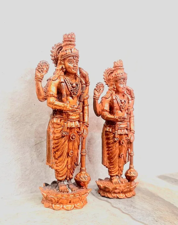 Brown_Copper_Idols_Of_God_Guruvayurappan,_Height_10.5_Cm,_345_Gram,_Handmade,_Pack_Of_1_Piece