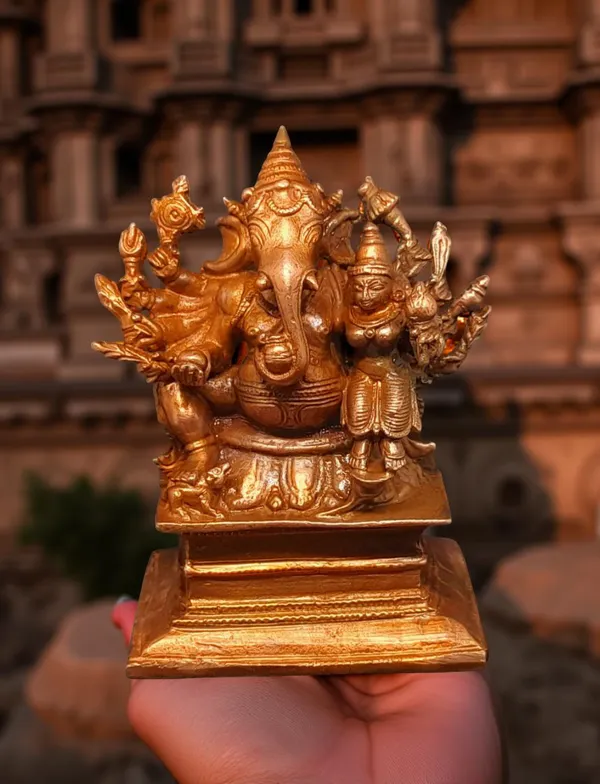 Brownish-Orange_Copper_Idols_India,_3.5_Inches,_Handmade_Lakshmi_Ganesh_560_Gram,_Patina_Antique_Finish,_Pack_Of_1_Piece