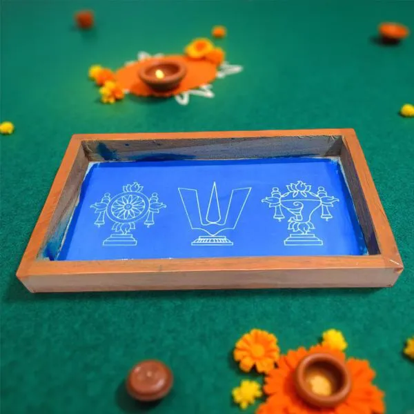 Searchers_Paradise_Shankh_Chakra_Namah_Rangoli_Stencil_Wooden_9x5_Inches_Pack_of_1_Piece