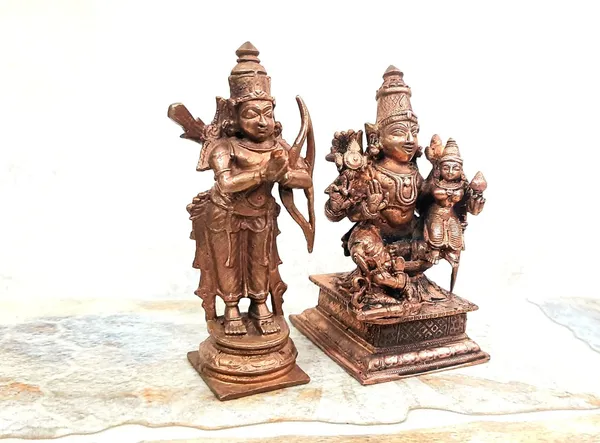 Brownish-Orange_Copper_Idolsby,_9_Cm,_Handmade_Ram_Darbar_575G,_Patina_Antique_Finish,_Pack_Of_1_Piece