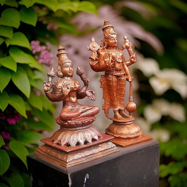 Brown_Copper_Idols_Of_God_Srinivasa_Perumal_With_Mahalakshmi,_6_Inches,_1.3_Kg,_Patina_Antique_Finish,_Pack_Of_2_Piece
