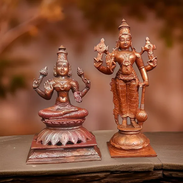 Brown_Copper_Idols_Of_God_Srinivasa_Perumal_With_Mahalakshmi,_6_Inches,_1.3_Kg,_Patina_Antique_Finish,_Pack_Of_2_Piece