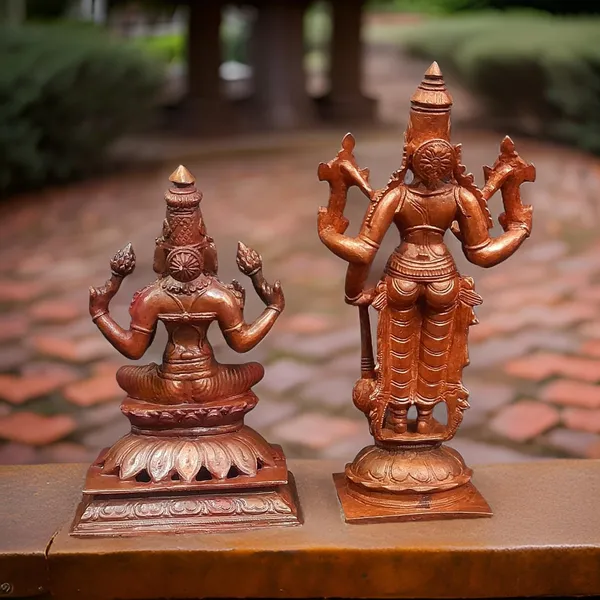 Brown_Copper_Idols_Of_God_Srinivasa_Perumal_With_Mahalakshmi,_6_Inches,_1.3_Kg,_Patina_Antique_Finish,_Pack_Of_2_Piece